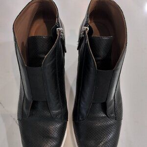 Linea Paolo Black Leather Boot Wedge Bootie 9.5M